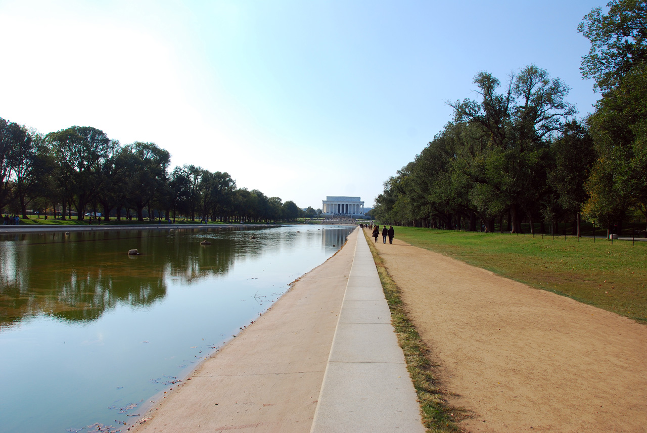 2010-10-31, 052, Reflection Pool, Washington, DC