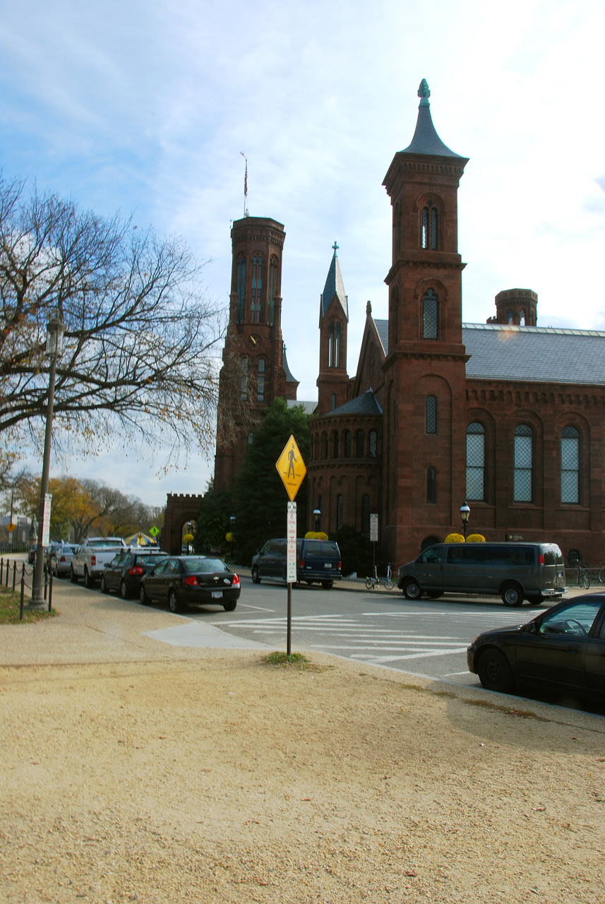 2010-11-03, 002, Smithsonian Castle, Washington, DC