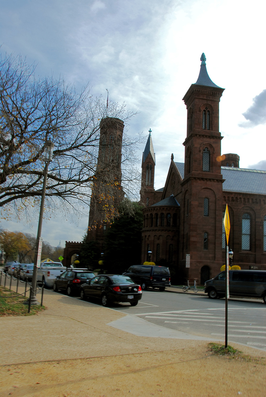 2010-11-03, 003, Smithsonian Castle, Washington, DC