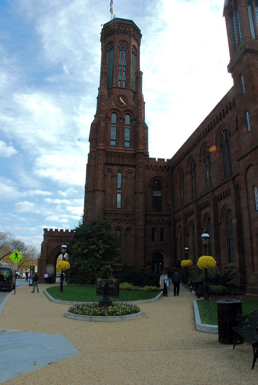 2010-11-03, 020, Smithsonian Castle, Washington, DC