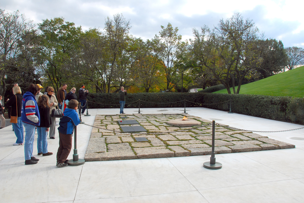 2010-11-05, 011, Arlington Cemetery - John F. Kennedy, Washington, DC