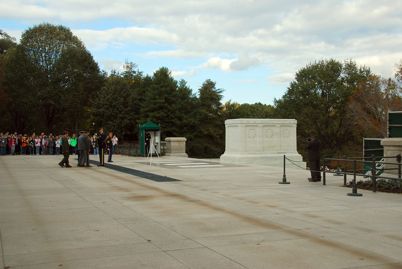 2010-11-05, 026, Arlington Cemetery - Tomb of the Unknowns, Washington, DC