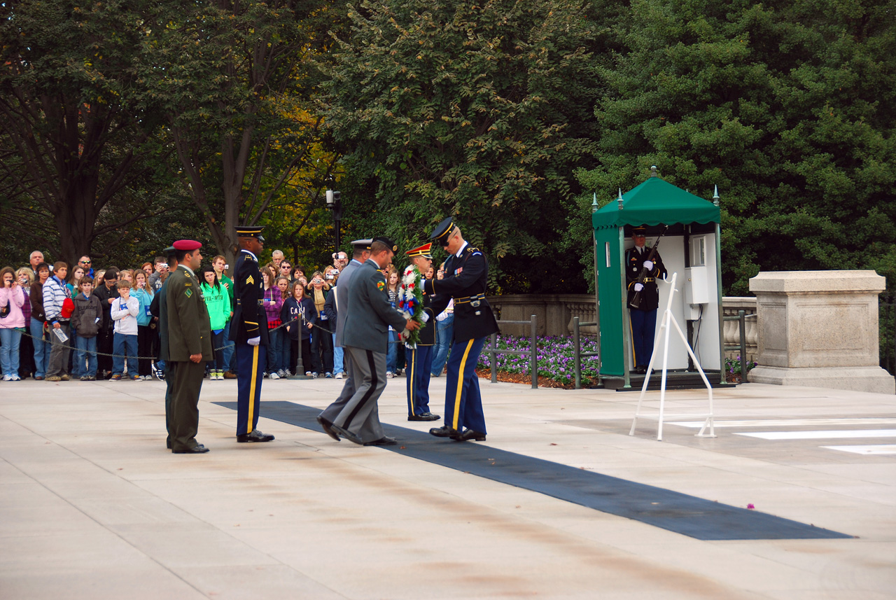 2010-11-05, 027, Arlington Cemetery - Tomb of the Unknowns, Washington, DC