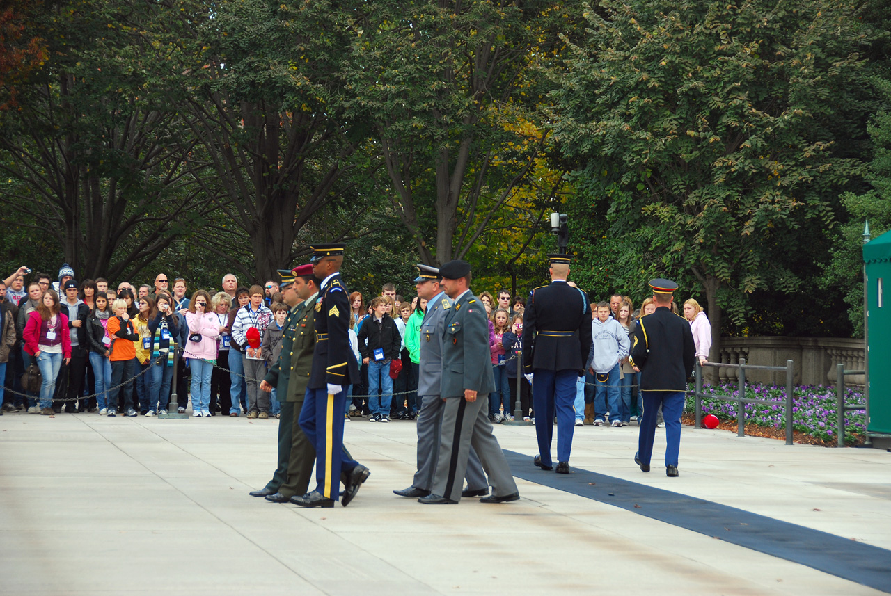 2010-11-05, 031, Arlington Cemetery - Tomb of the Unknowns, Washington, DC