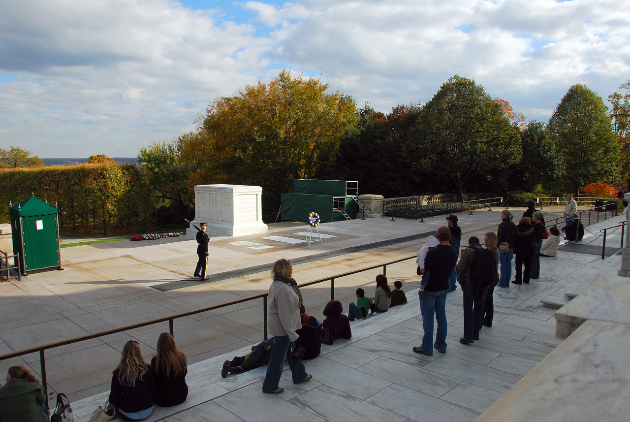 2010-11-05, 051, Arlington Cemetery - Tomb of the Unknowns, Washington, DC