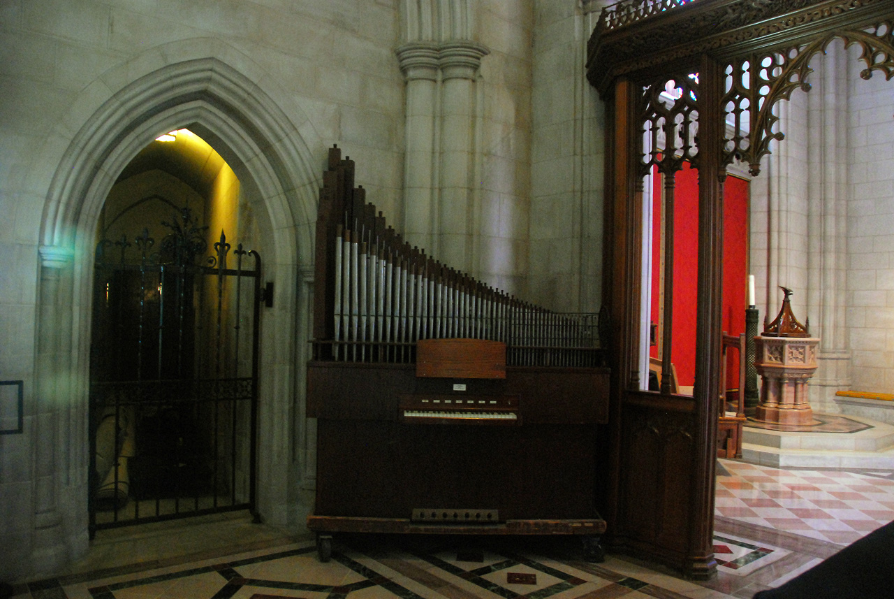 2010-11-08, 046, National Cathedral, Washington, DC