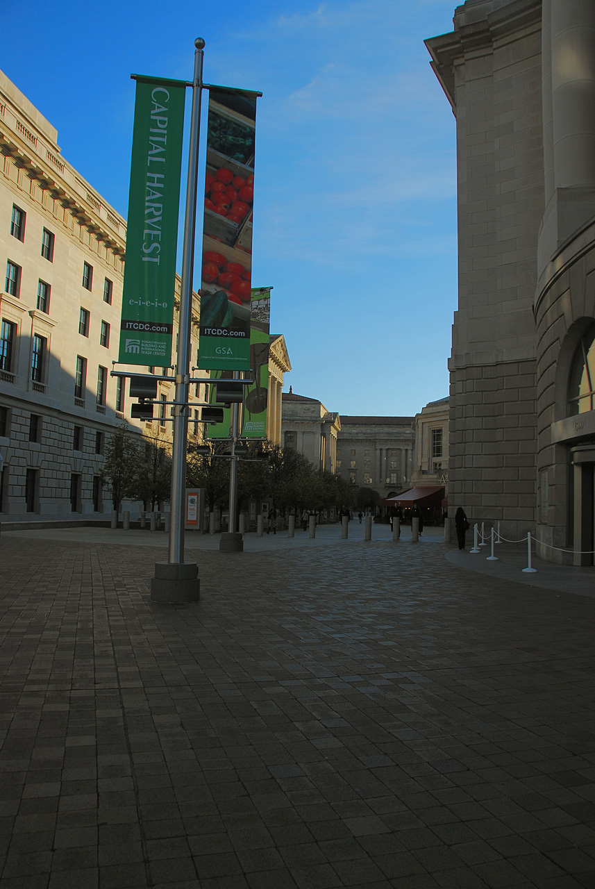 2010-11-08, 180, Federal Triangle, Washington, DC