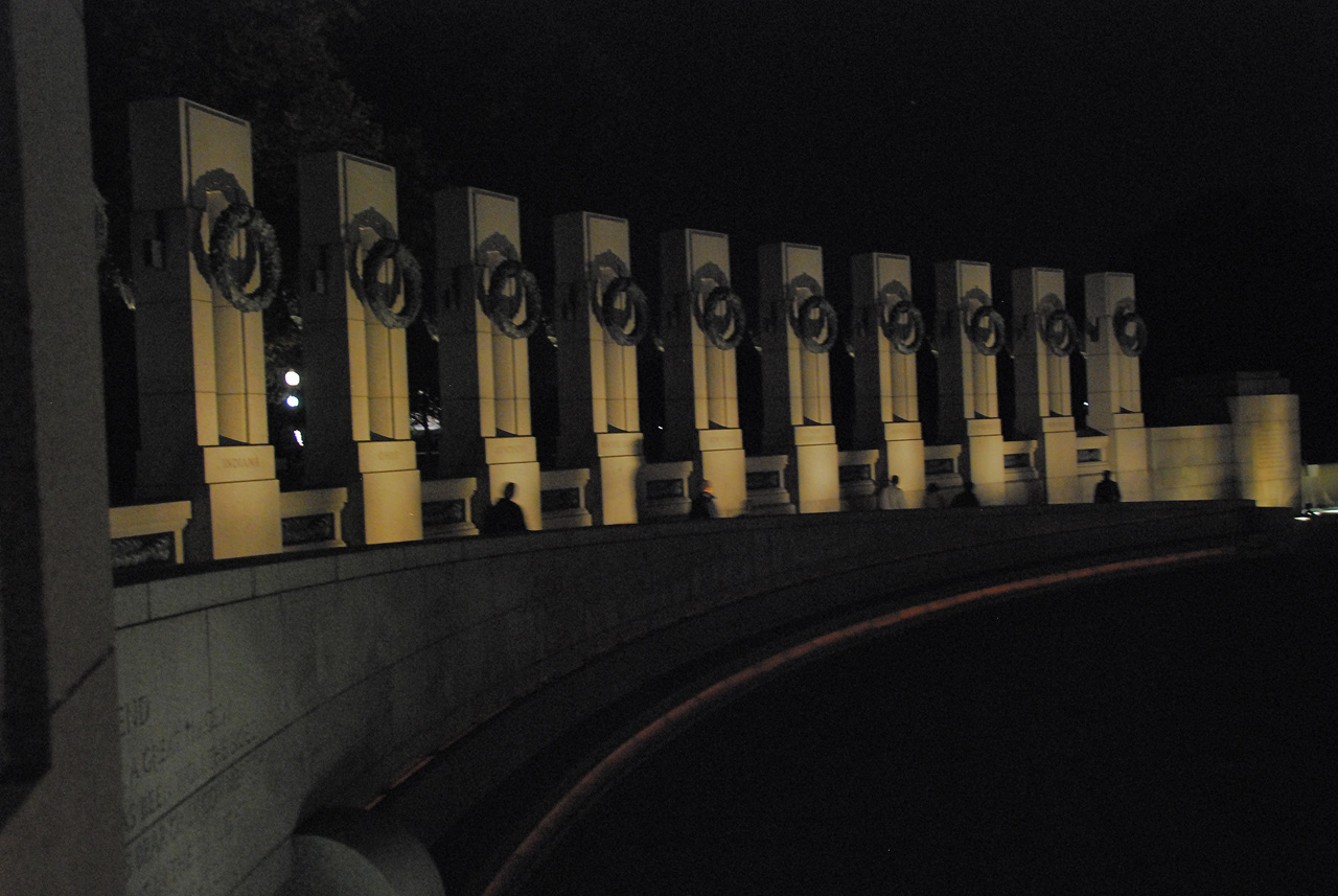 2010-11-12, 031, World War II Memorial, Washington, DC