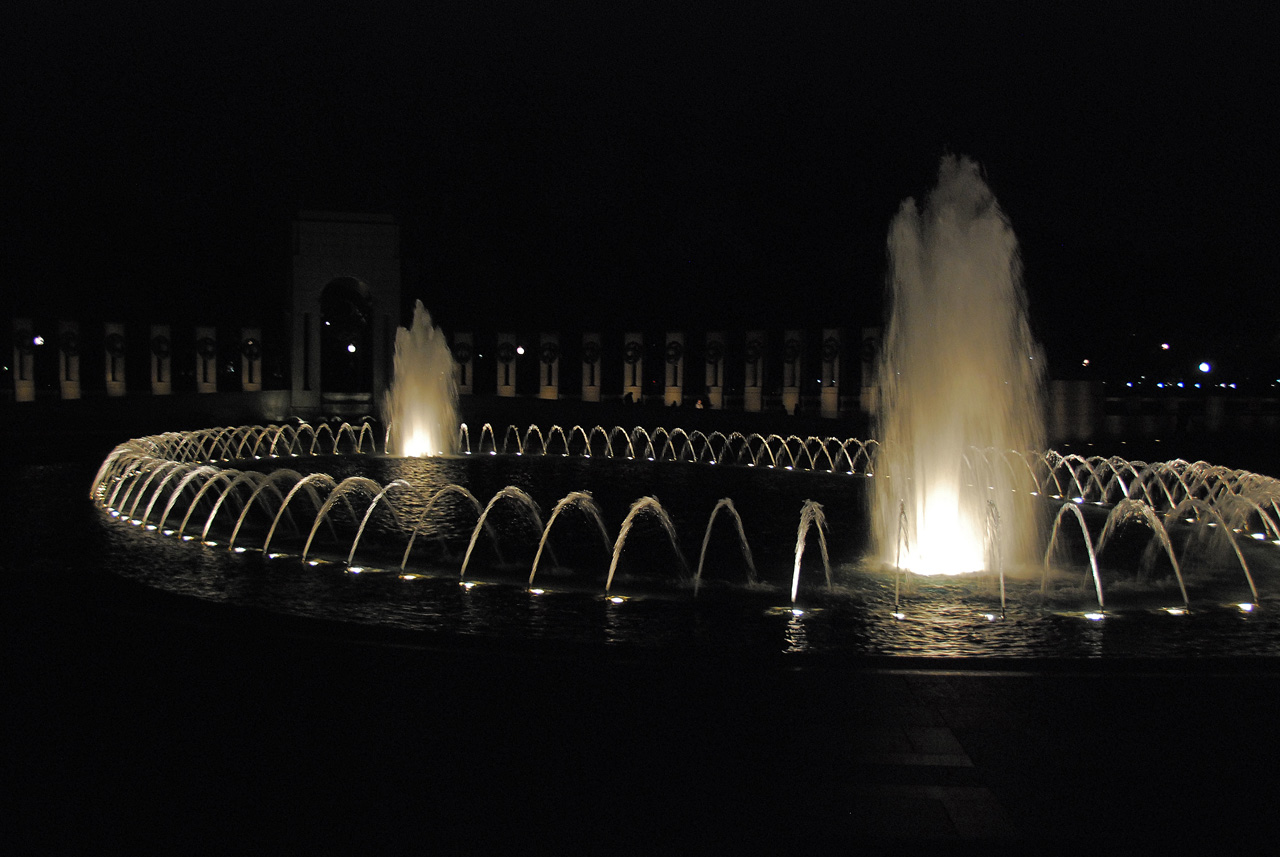 2010-11-12, 032, World War II Memorial, Washington, DC