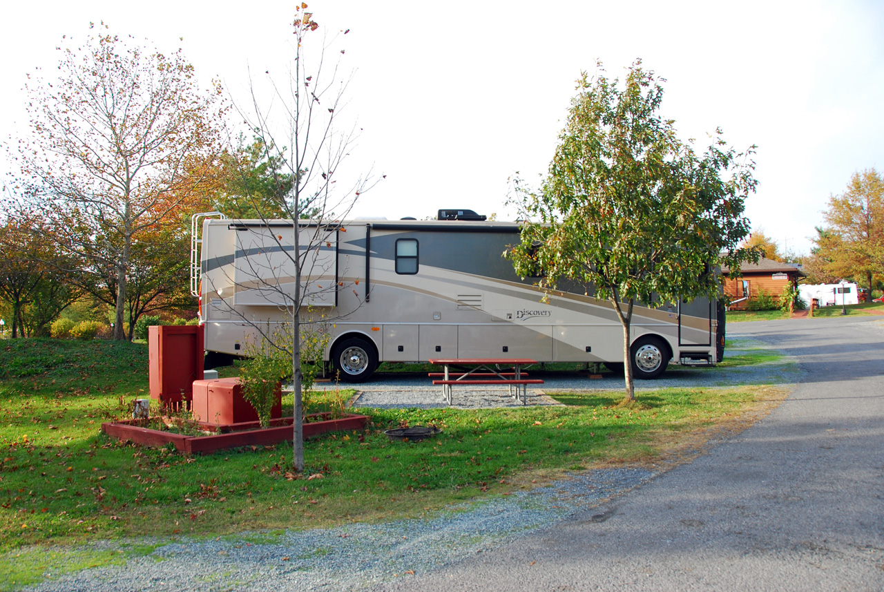 2010-10-31, 001, RV in Cheery Hill Park, Maryland