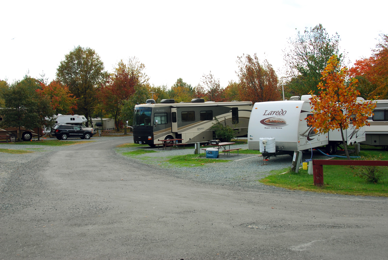 2010-10-31, 003, RV in Cheery Hill Park, Maryland