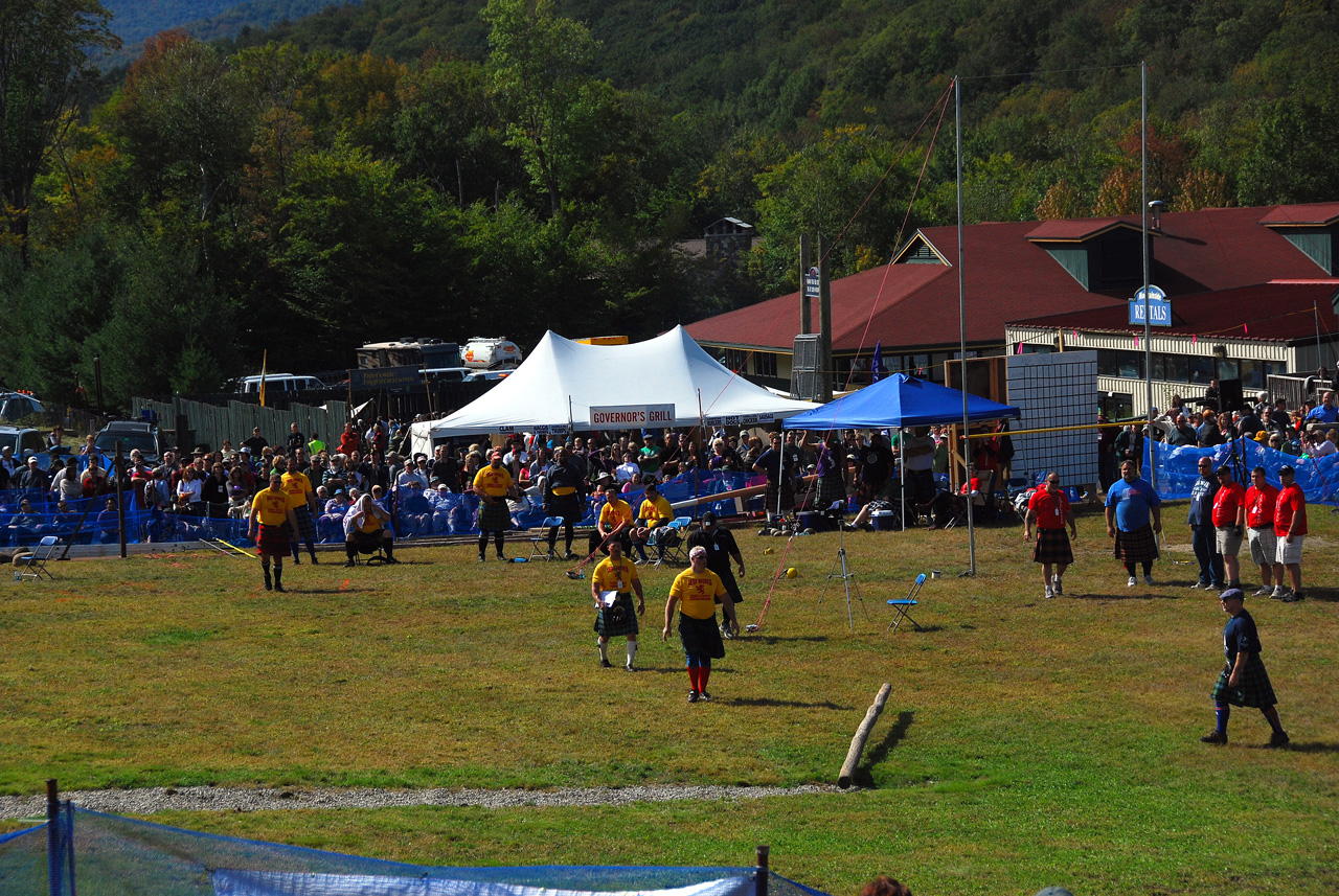 2011-09-17, 297, Pole Toss, The Highland Games
