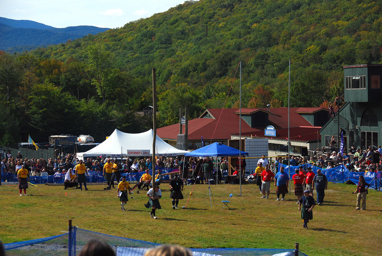 2011-09-17, 323, Pole Toss, The Highland Games