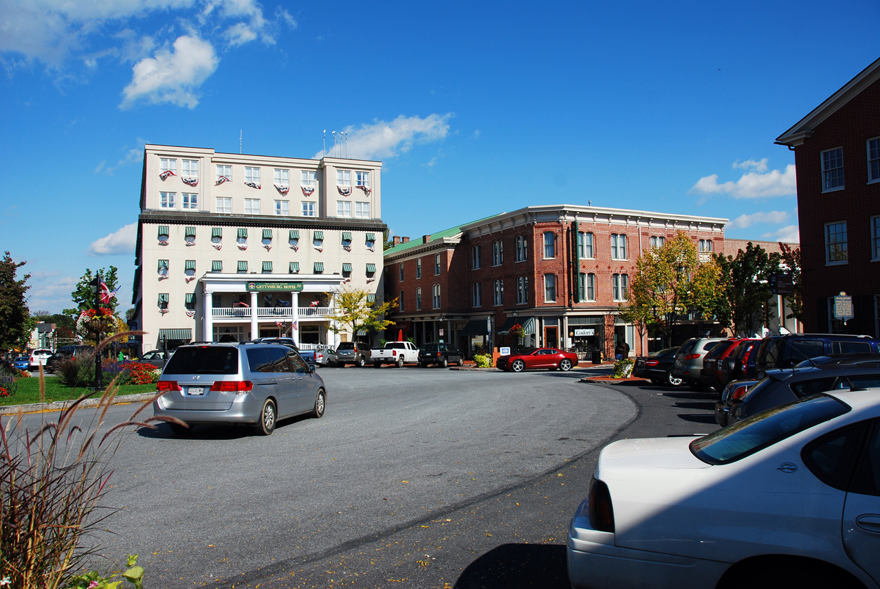 2011-10-15, 002, Center of Town, Gettysburg, PA