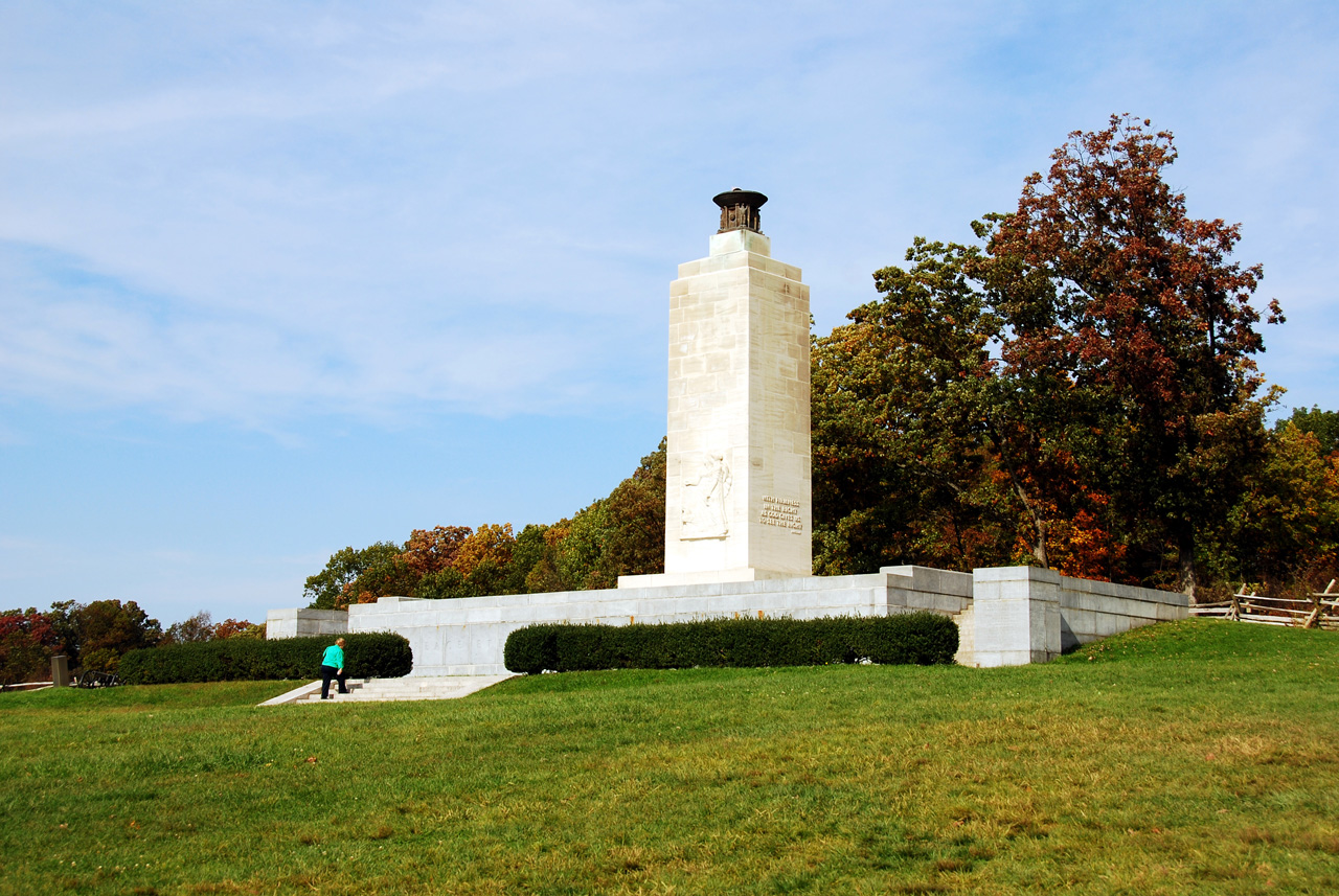 2011-10-18, 118, External Light Peace Memorial Area