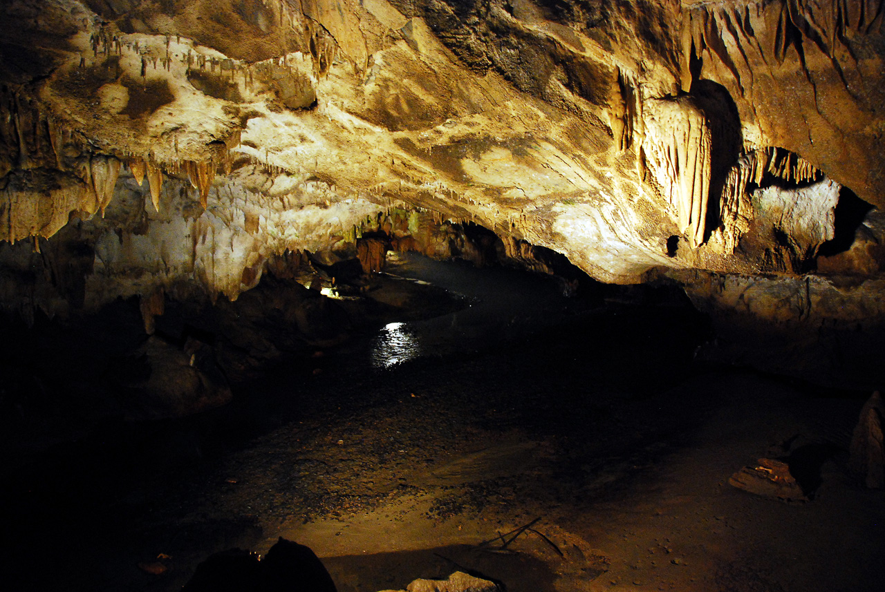 2011-10-25, 048, Bristol Caverns, Bristol, TN