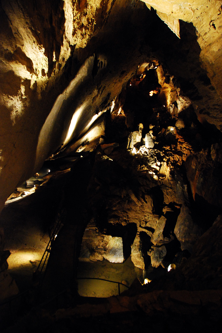 2011-10-25, 051, Bristol Caverns, Bristol, TN