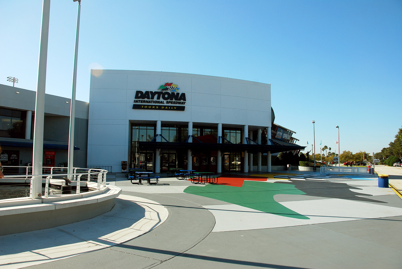 2011-12-07, 001, Daytona International Speedway
