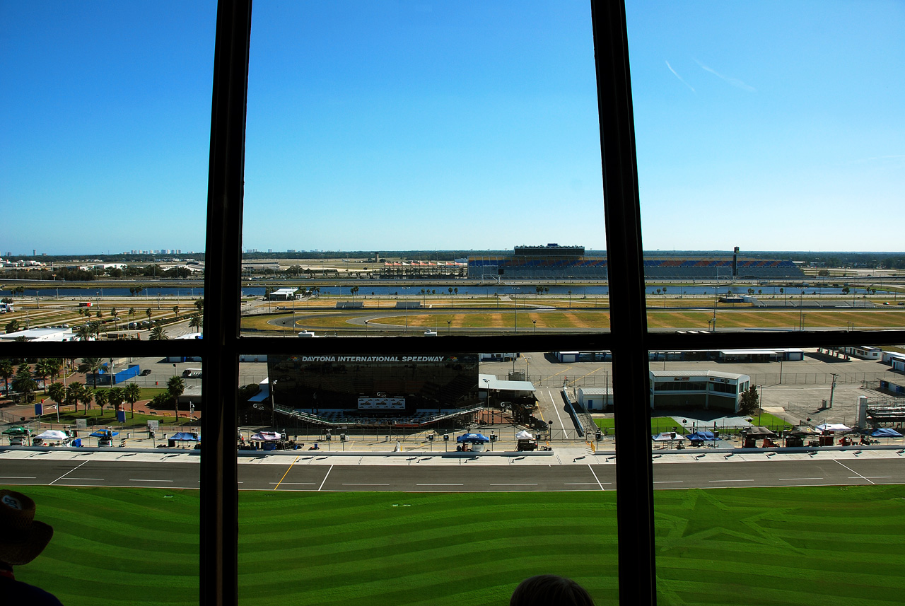 2011-12-07, 069, Daytona International Speedway