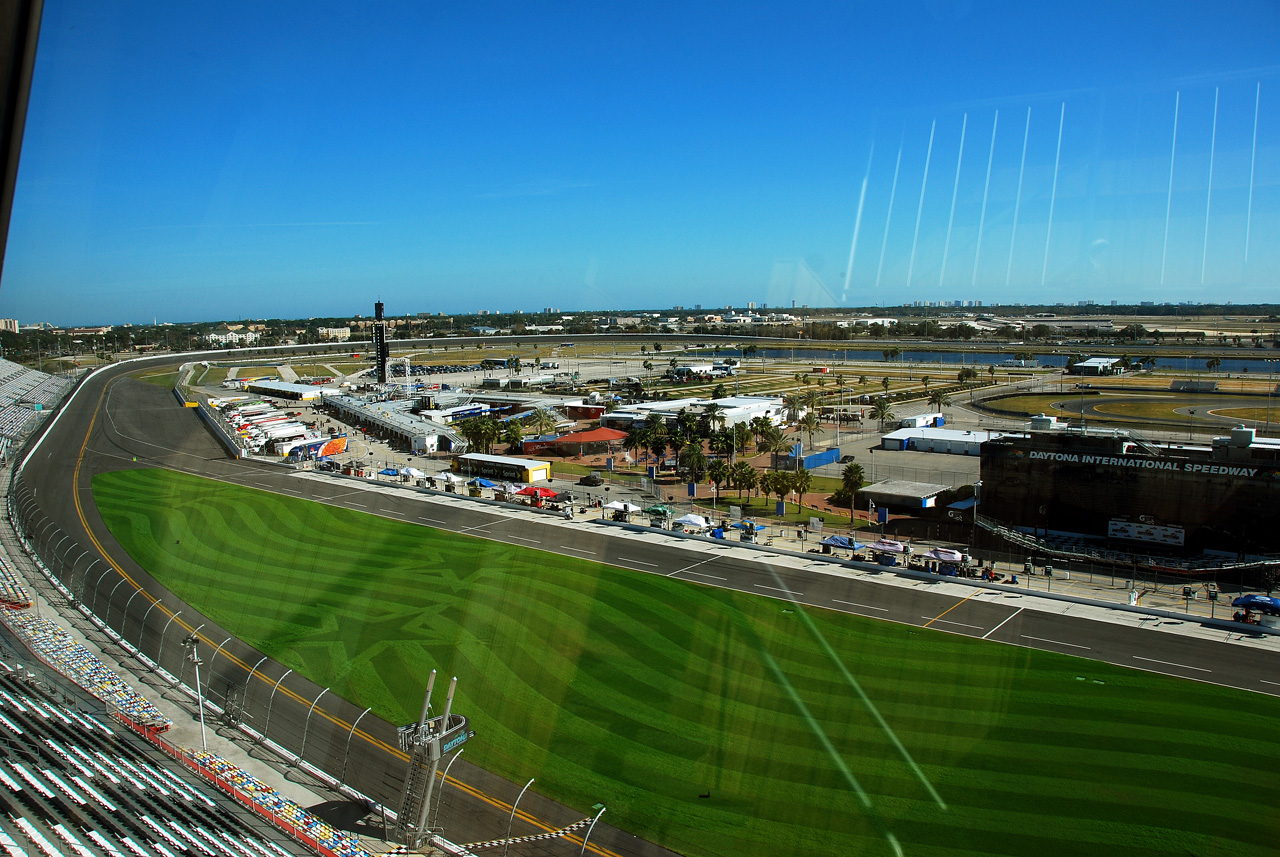 2011-12-07, 074, Daytona International Speedway