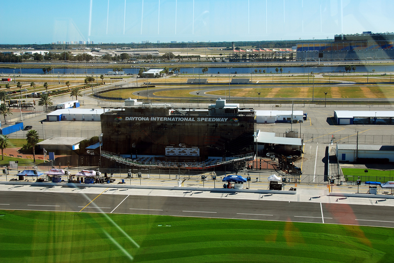 2011-12-07, 077, Daytona International Speedway
