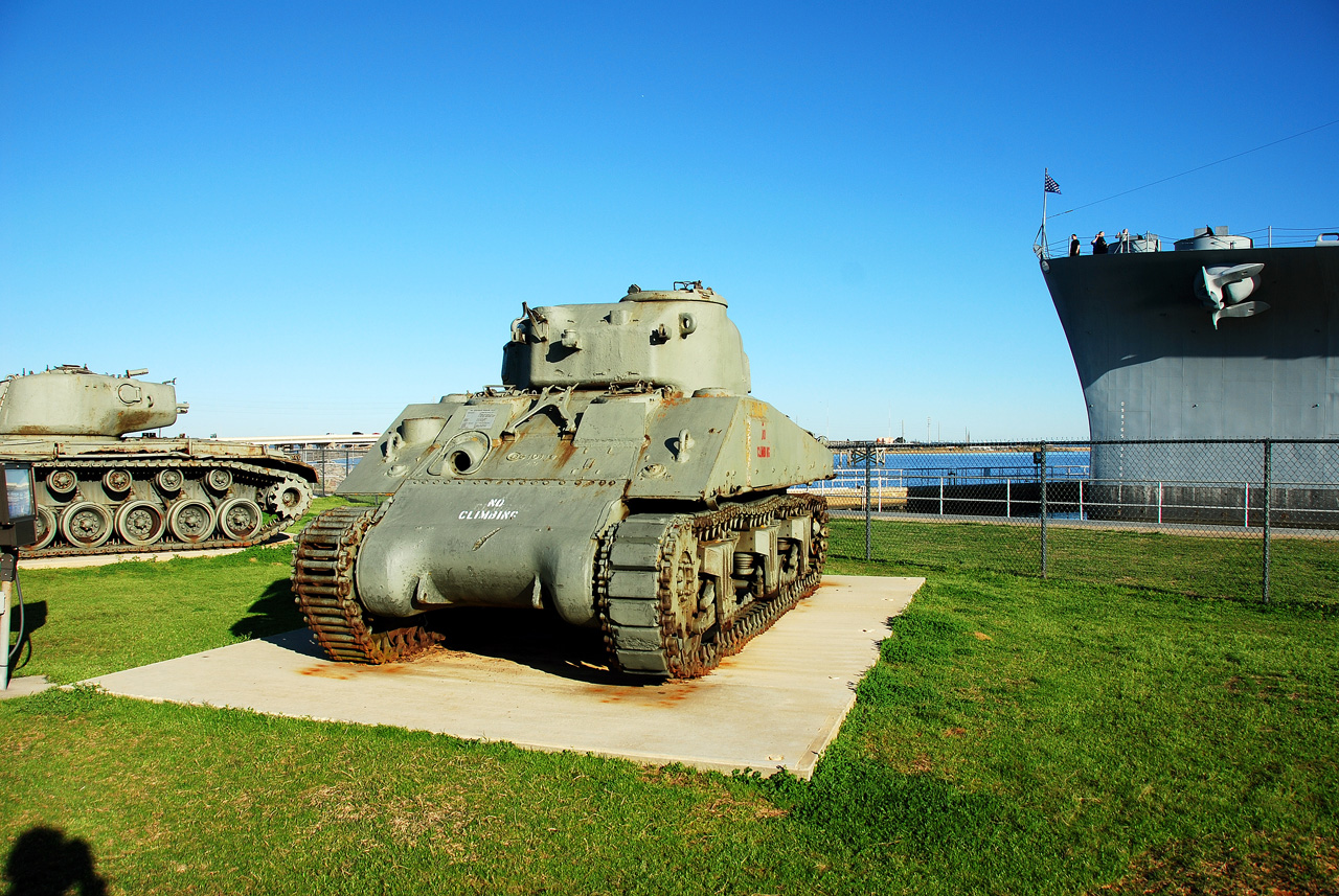 005, M4 Sherman Medium