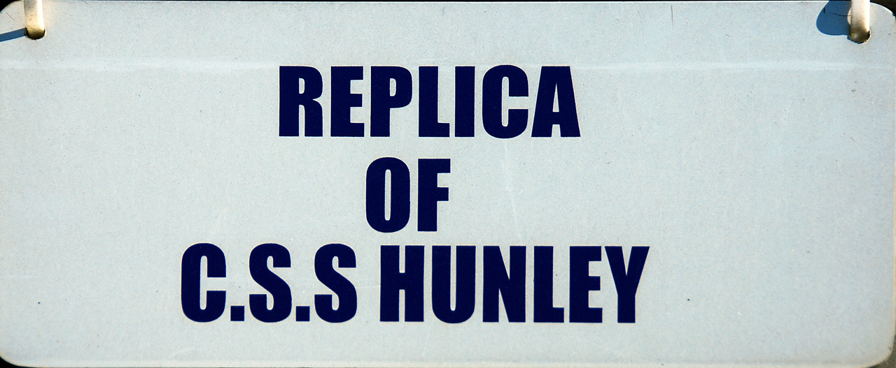 001, CSS Hunley