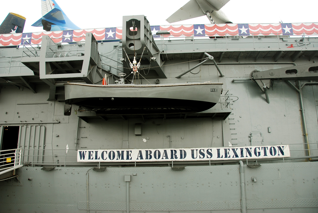 2012-02-15, 006, USS Lexington