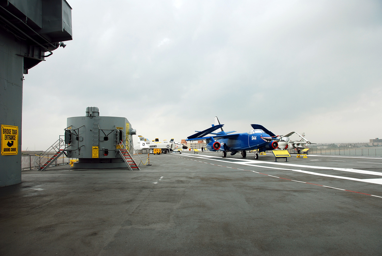 2012-02-15, 017, USS Lexington