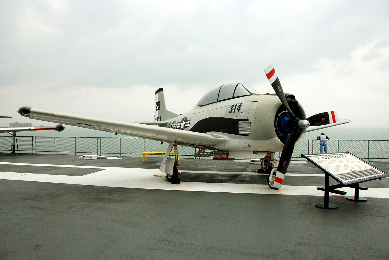 2012-02-15, 029, USS Lexington