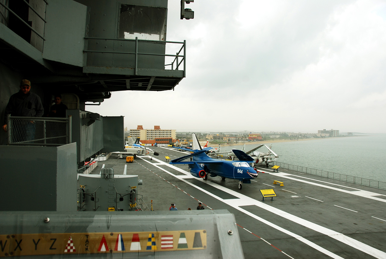 2012-02-15, 048, USS Lexington