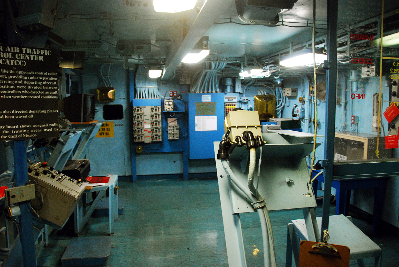 2012-02-15, 071, USS Lexington