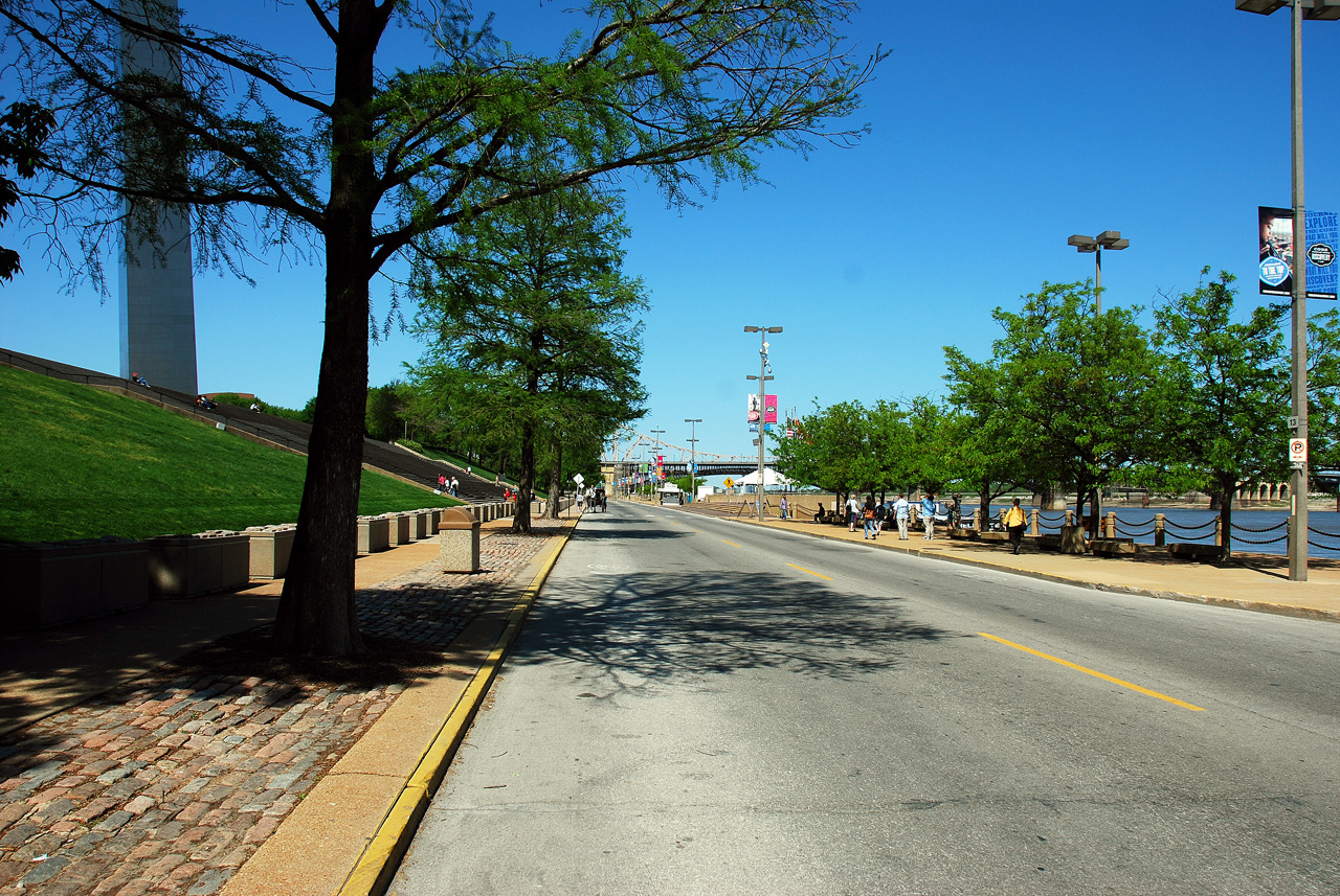 2012-04-09, 051, The Arch, MO