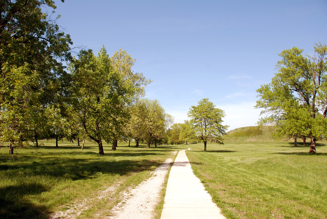 2012-04-12, 025, Twin Mounds