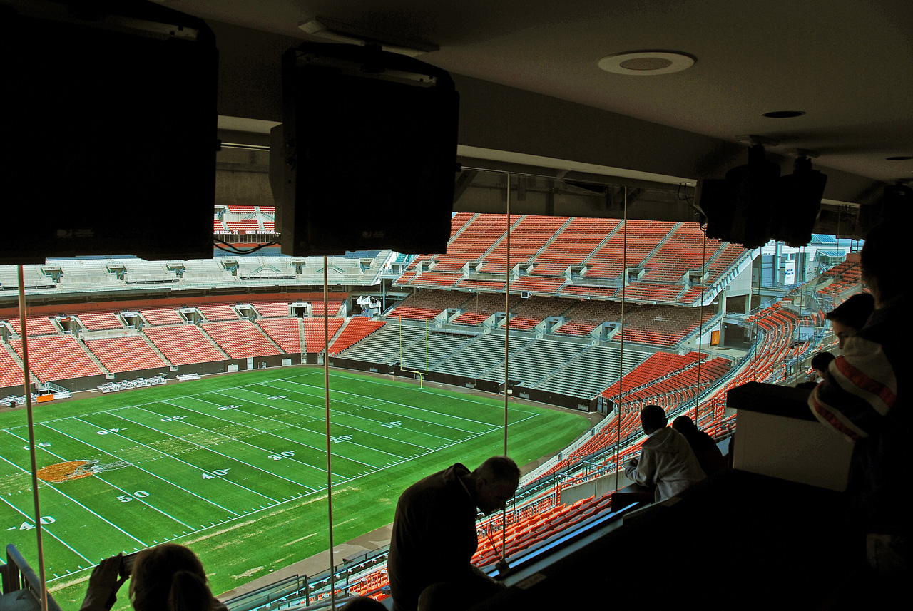 2012-04-27, 008, Press Club Box