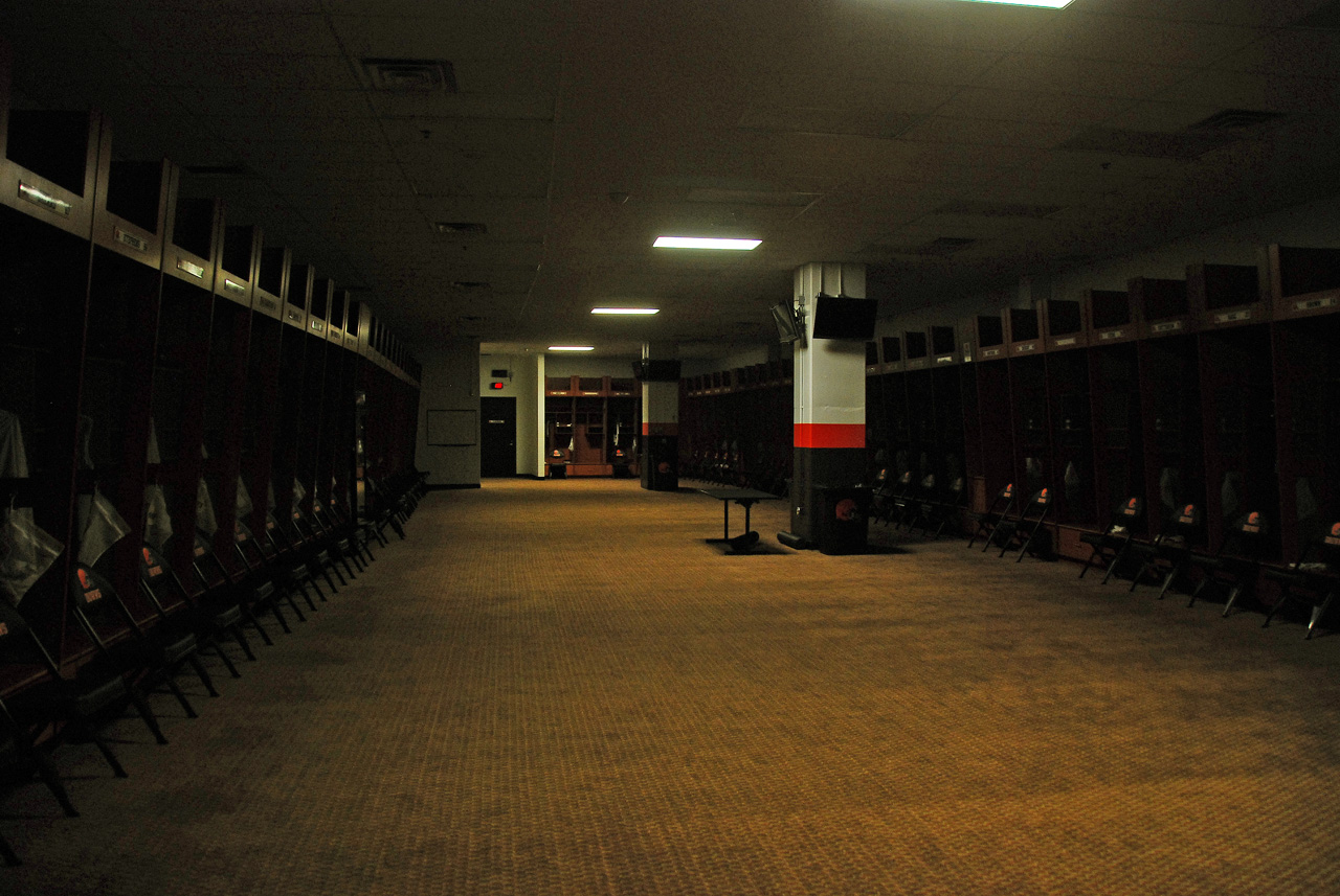 2012-04-27, 044, Home Team Lockers