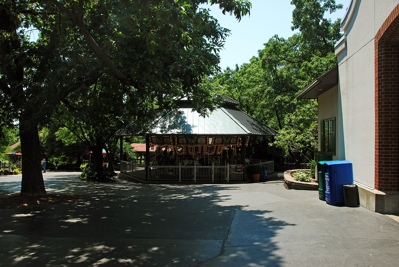 2012-06-28, 067, Grant's Farm, MO