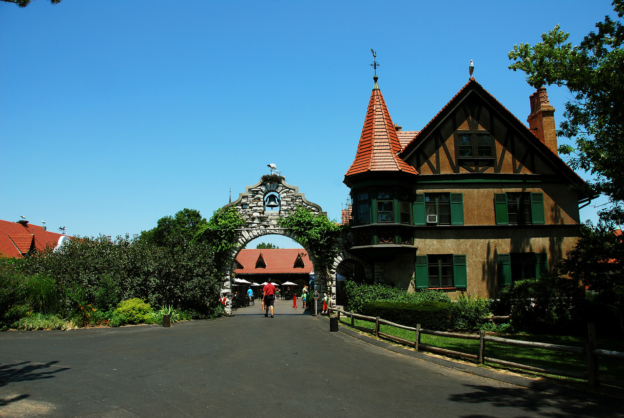 2012-06-28, 069, Grant's Farm, MO