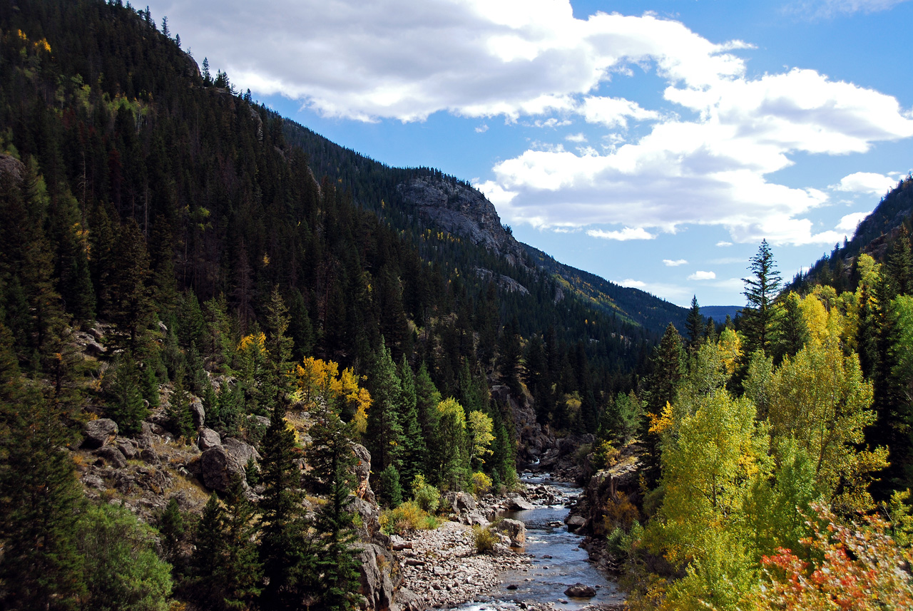 2012-09-16, 015, Along Rt 14, CO