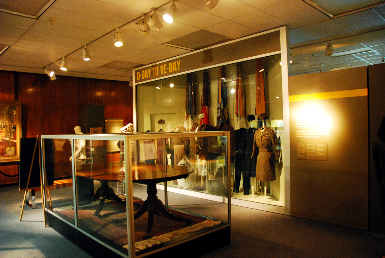 2012-09-25, 040, Eisenhower Museum