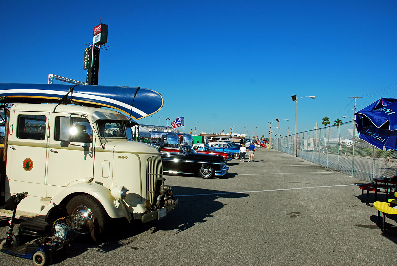 2012-11-02, 022, Vintage Village at Rally