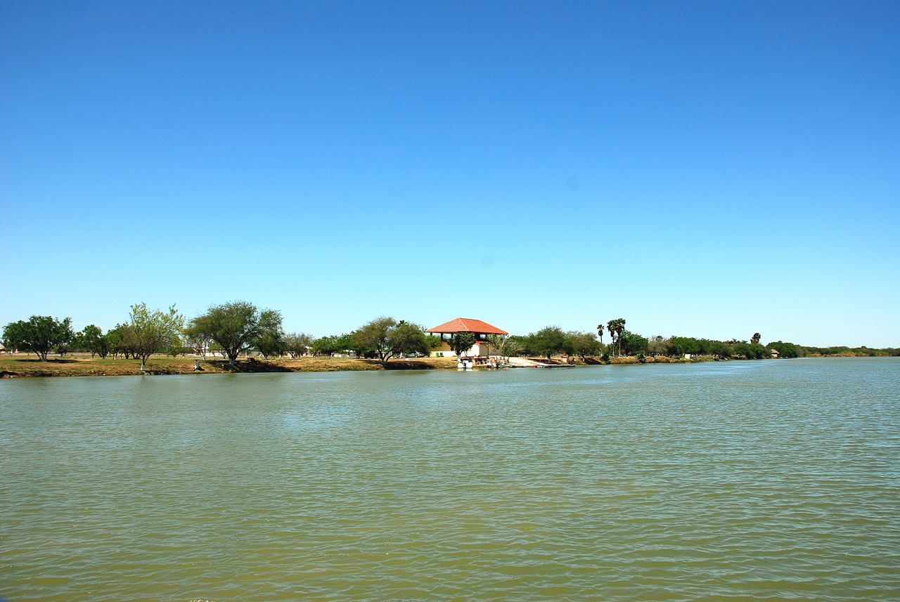 2013-04-04, 038, Rio Grande Riverboat trip, Resort, MX