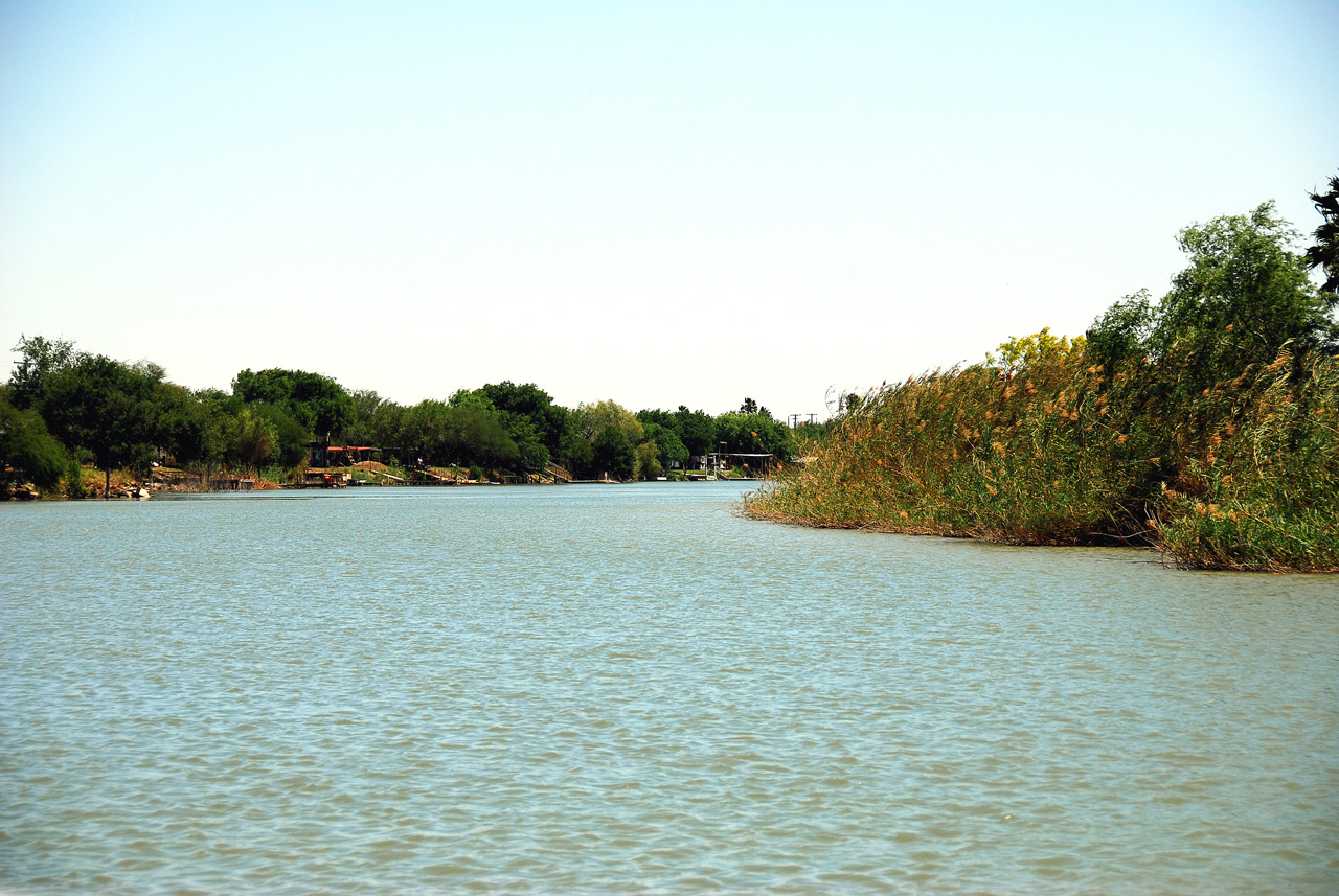 2013-04-04, 042, Rio Grande Riverboat trip, River, MX-USA