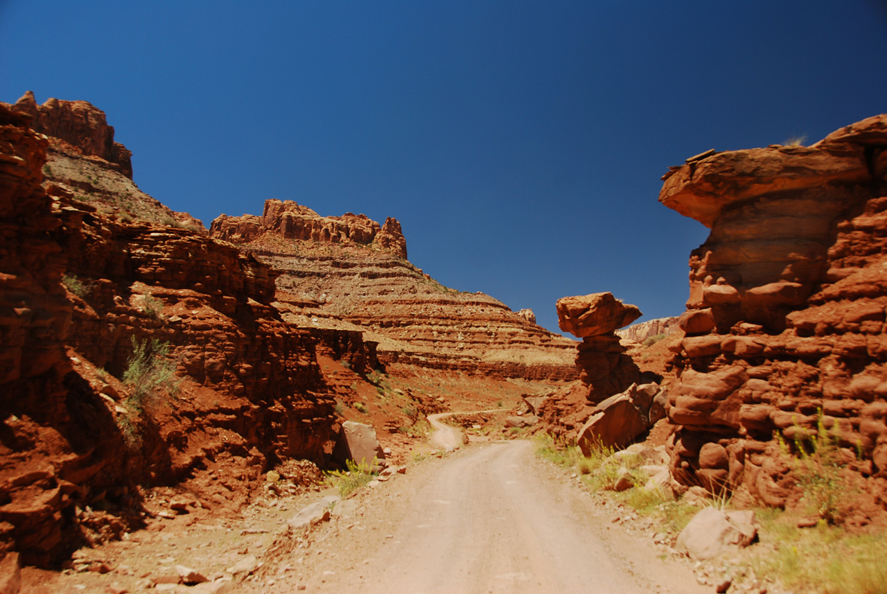 2013-06-08, 026, Along Rt 279 in UT