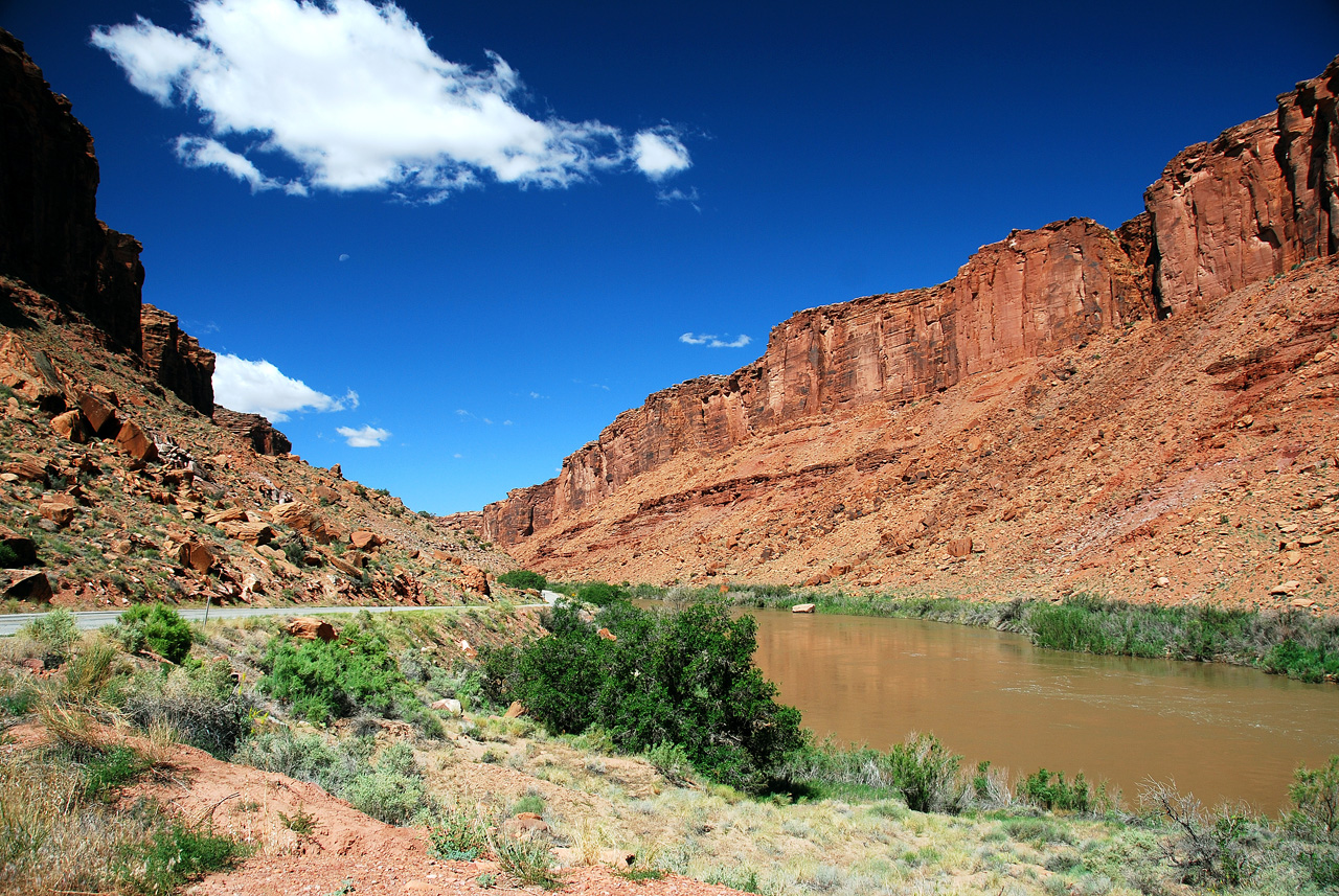 2013-05-30, 011, Rt 191, Colorado Riverway, UT