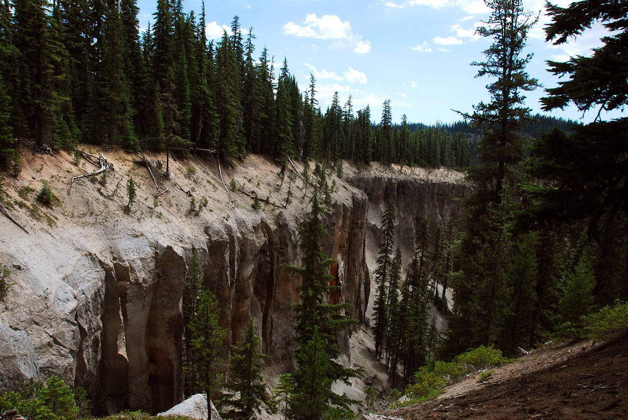 2013-07-16, 020, Godfrey Glen Trai, Crater Lake NP, OR