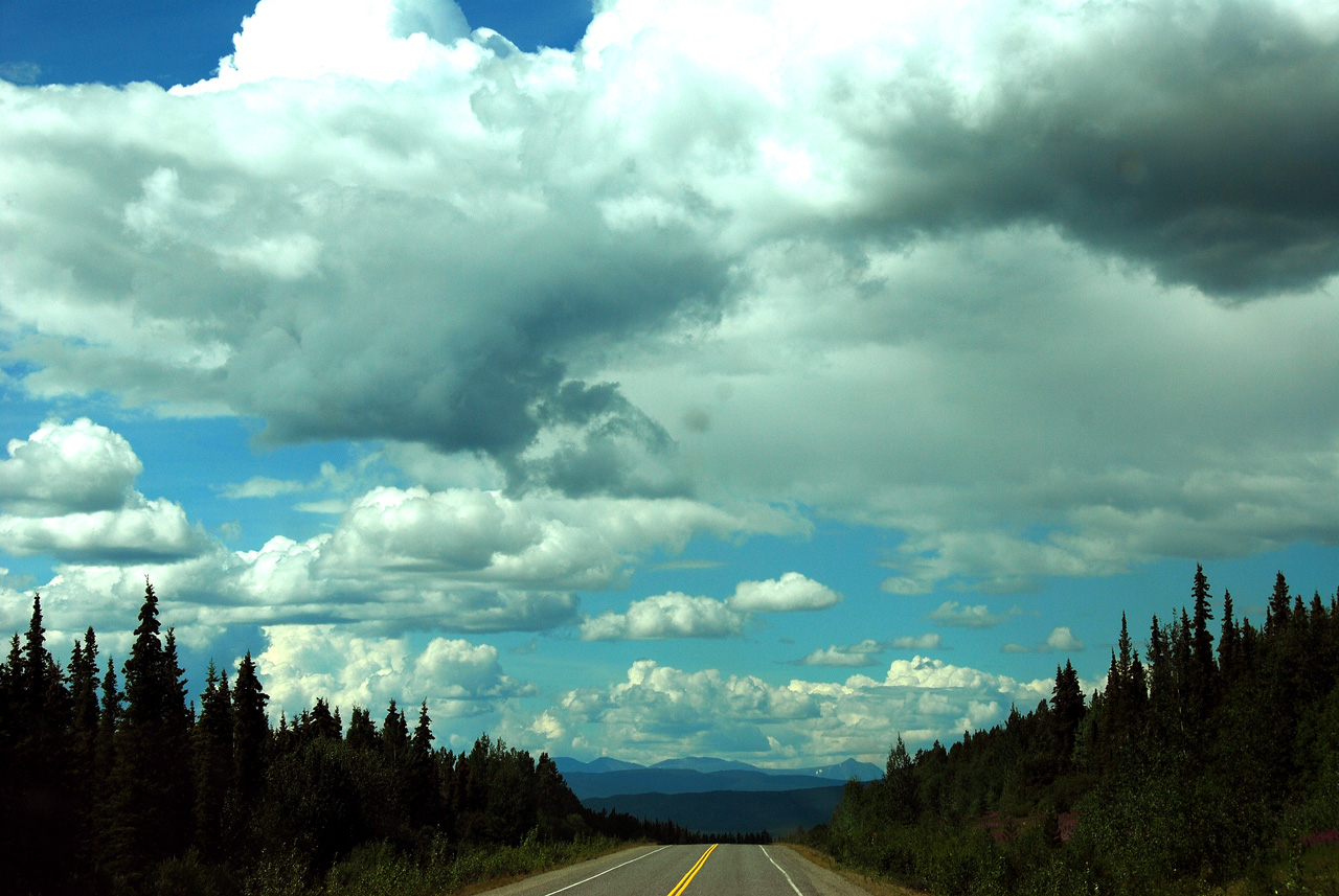 2013-07-29, 045, Alaskan Hwy Mile ... 981, BC-YT, CA