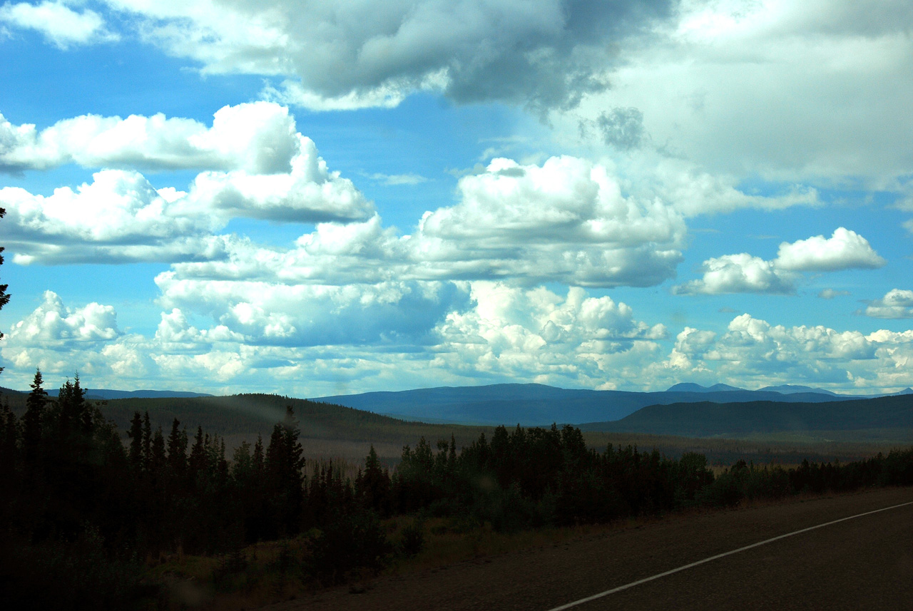 2013-07-29, 046, Alaskan Hwy Mile ... 981, BC-YT, CA