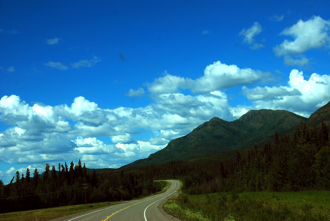 2013-07-29, 057, Alaskan Hwy Mile ... 981, BC-YT, CA