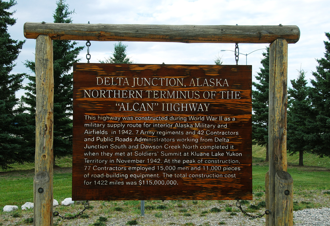 2013-07-30, 009, End of the Alaskan Hwy